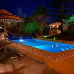וילה Yvonne,private Pool,private Parking 1,7 Km From The אלבופיירה