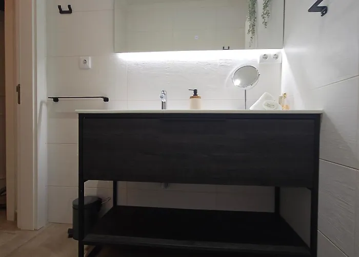 Yvonne,private Pool,private Parking 1,7 Km From The