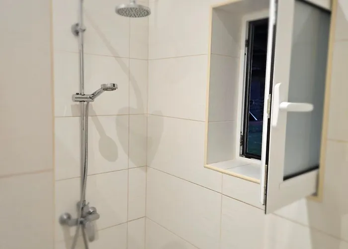 Yvonne,private Pool,private Parking 1,7 Km From The Villa *